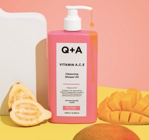 Вітамінізована олія для душу Q+A Vitamin A.C.E Cleansing Shower Oil 250ml qa-14 фото