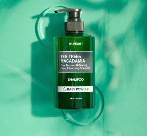 Шампунь Tea Tree & Macadamia Deep Cleansing Shampoo Baby Powder 500ml Kundal knd-219 фото