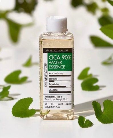 Заспокійлива та протизапальна есенція - тонер Cica 90%Water Essence derma-53 фото