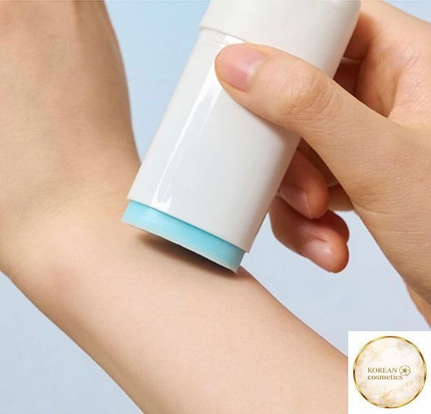 Сонцезахисний стік для обличчя Skin 1004 Madagascar Centella Hyalu-Cica Silky-Fit Sun Stick SPF 50+ PA++++, 20g skin0020 фото